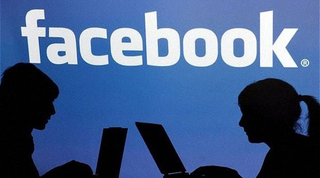 Facebook fined 1.2 million euros for the use of personal information of customers