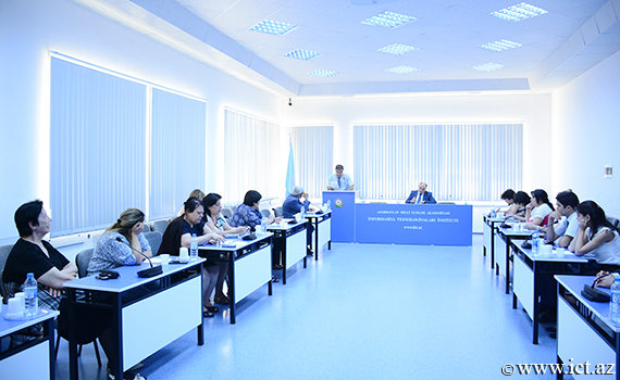 Problems of e- education environment management are being investigated