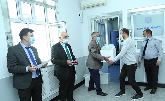 İnformasiya Texnologiyaları İnstitutunun 31 əməkdaşına ərzaq yardımı paylanılıb, Elm və Təhsil Nazirliyi, Elm ve Tehsil Nazirliyi, Azərbaycan Respublikası Elm və Təhsil Nazirliyi, Azerbaycan Respublikasi Elm ve Tehsil Nazirliyi, Elm və Ali Təhsil üzrə Dövlət Agentliyi, Elm və Ali Təhsil, AMEA, Azərbaycan Milli Elmlər Akademiyası, Elmler Akademiyasi, İnformasiya Texnologiyaları İnstitutu, İnformasiya Texnologiyaları, AMEA ITI, AMEA İTİ, İTİ, ITI, ikt.az, ict.az, ict, ikt, www.ict.az, www.ikt.az, Rasim Aliguliyev, Rasim Əliquliyev, RM Əliquliyev, Əliquliyev Rasim, Academician Rasim Aliguliyev