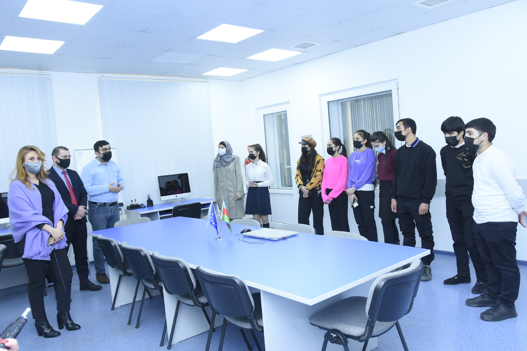 120 nömrəli məktəbin şagirdləri İnformasiya Texnologiyaları İnstitutunda oldular, Elm və Təhsil Nazirliyi, Elm ve Tehsil Nazirliyi, Azərbaycan Respublikası Elm və Təhsil Nazirliyi, Azerbaycan Respublikasi Elm ve Tehsil Nazirliyi, Elm və Ali Təhsil üzrə Dövlət Agentliyi, Elm və Ali Təhsil, AMEA, Azərbaycan Milli Elmlər Akademiyası, Elmler Akademiyasi, İnformasiya Texnologiyaları İnstitutu, İnformasiya Texnologiyaları, AMEA ITI, AMEA İTİ, İTİ, ITI, ikt.az, ict.az, ict, ikt, www.ict.az, www.ikt.az, Rasim Aliguliyev, Rasim Əliquliyev, RM Əliquliyev, Əliquliyev Rasim, Academician Rasim Aliguliyev