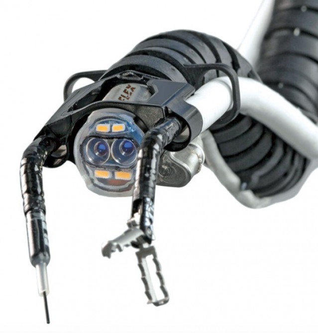 Surgical Robot presented to do complex operations