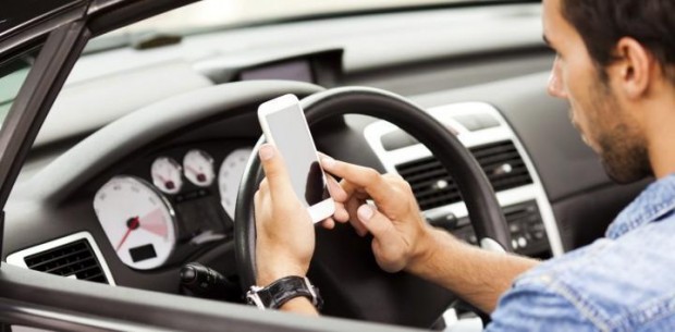 New software can detect when drivers are distracted from the road
