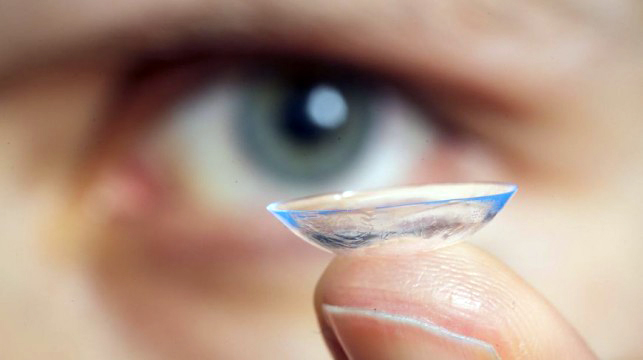 Scientists have created contact lenses that can increase the image with a double blink