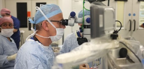 World's first robotic eye surgery: John Radcliffe Hospital sets world record