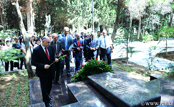İnstitutun kollektivi dahi alim Lütfi Zadənin qəbirüstü abidəsini ziyarət edib, Elm və Təhsil Nazirliyi, Elm ve Tehsil Nazirliyi, Azərbaycan Respublikası Elm və Təhsil Nazirliyi, Azerbaycan Respublikasi Elm ve Tehsil Nazirliyi, Elm və Ali Təhsil üzrə Dövlət Agentliyi, Elm və Ali Təhsil, AMEA, Azərbaycan Milli Elmlər Akademiyası, Elmler Akademiyasi, İnformasiya Texnologiyaları İnstitutu, İnformasiya Texnologiyaları, AMEA ITI, AMEA İTİ, İTİ, ITI, ikt.az, ict.az, ict, ikt, www.ict.az, www.ikt.az, Rasim Aliguliyev, Rasim Əliquliyev, RM Əliquliyev, Əliquliyev Rasim, Academician Rasim Aliguliyev