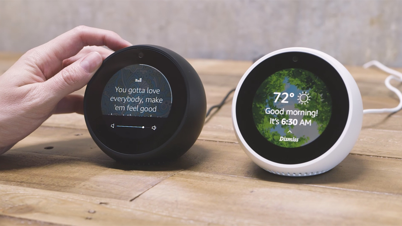 Echo Spot: Amazon's "smart" alarm clock with video call