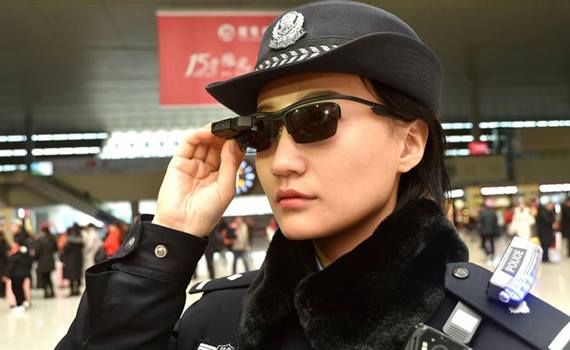 Chinese police began to detain criminals with the help of "smart glasses"