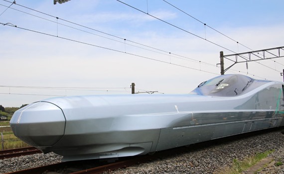 The Japanese company introduced the world's fastest train, its speed is 400 km / h