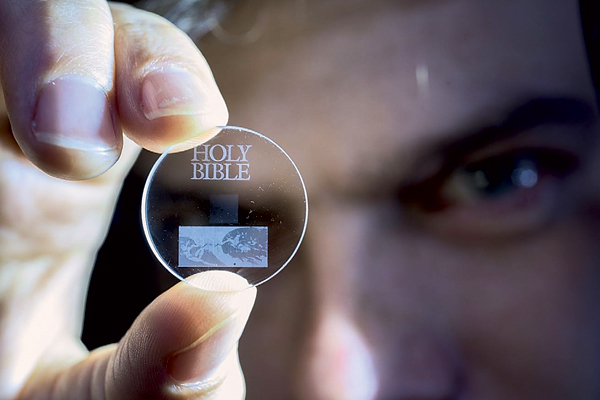 5D Storage Disc That Can Store 360TB Data Created