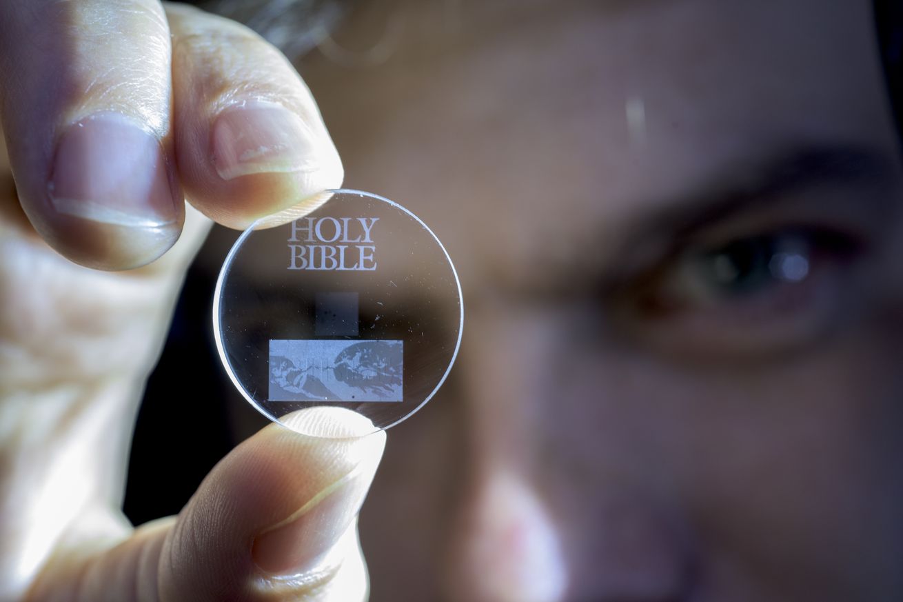 5D data storage could record the history of humankind