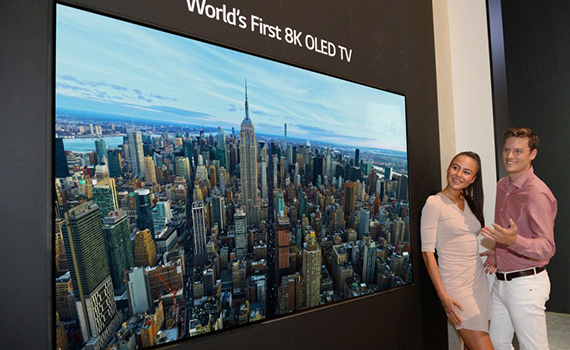 İlk 8K təsvir ölçülü OLED televizor təqdim olunub