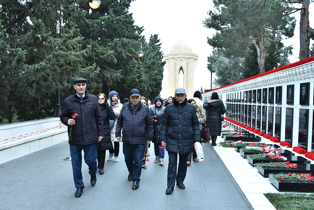 İnformasiya Texnologiyaları İnstitutunun kollektivi Şəhidlər Xiyabanını ziyarət ediblər, Elm və Təhsil Nazirliyi, Elm ve Tehsil Nazirliyi, Azərbaycan Respublikası Elm və Təhsil Nazirliyi, Azerbaycan Respublikasi Elm ve Tehsil Nazirliyi, Elm və Ali Təhsil üzrə Dövlət Agentliyi, Elm və Ali Təhsil, AMEA, Azərbaycan Milli Elmlər Akademiyası, Elmler Akademiyasi, İnformasiya Texnologiyaları İnstitutu, İnformasiya Texnologiyaları, AMEA ITI, AMEA İTİ, İTİ, ITI, ikt.az, ict.az, ict, ikt, www.ict.az, www.ikt.az, Rasim Aliguliyev, Rasim Əliquliyev, RM Əliquliyev, Əliquliyev Rasim, Academician Rasim Aliguliyev