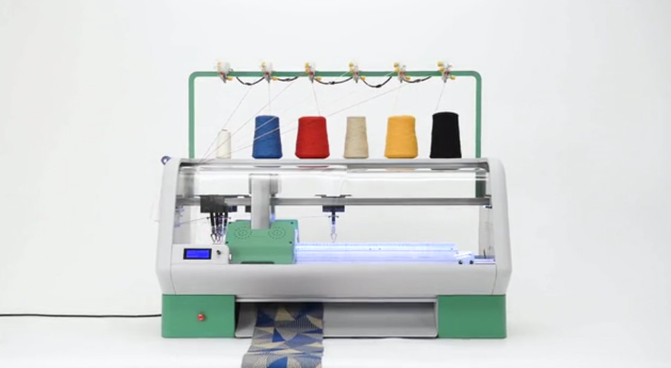 Kniterate created a machine for "Printing" clothes