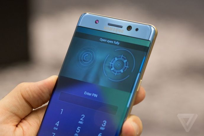 Gözün qüzehli qişası üçün skanerə malik yeni smartfon təqdim olunub, Elm və Təhsil Nazirliyi, Elm ve Tehsil Nazirliyi, Azərbaycan Respublikası Elm və Təhsil Nazirliyi, Azerbaycan Respublikasi Elm ve Tehsil Nazirliyi, Elm və Ali Təhsil üzrə Dövlət Agentliyi, Elm və Ali Təhsil, AMEA, Azərbaycan Milli Elmlər Akademiyası, Elmler Akademiyasi, İnformasiya Texnologiyaları İnstitutu, İnformasiya Texnologiyaları, AMEA ITI, AMEA İTİ, İTİ, ITI, ikt.az, ict.az, ict, ikt, www.ict.az, www.ikt.az, Rasim Aliguliyev, Rasim Əliquliyev, RM Əliquliyev, Əliquliyev Rasim, Academician Rasim Aliguliyev