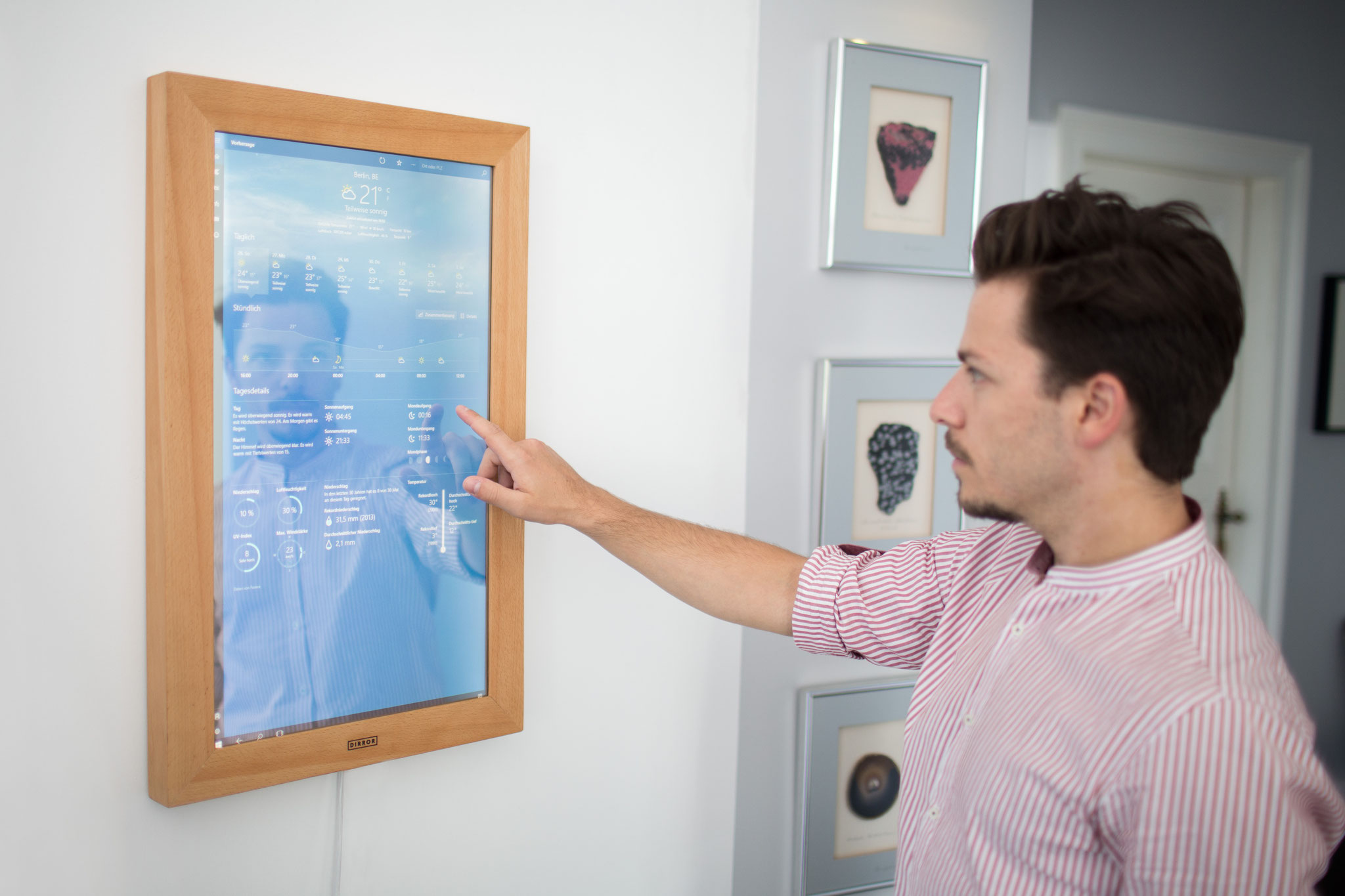 You can now buy a digital mirror running Windows 10