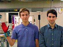 Jest dilini səsə çevirən əlcək hazırlanıb, Elm və Təhsil Nazirliyi, Elm ve Tehsil Nazirliyi, Azərbaycan Respublikası Elm və Təhsil Nazirliyi, Azerbaycan Respublikasi Elm ve Tehsil Nazirliyi, Elm və Ali Təhsil üzrə Dövlət Agentliyi, Elm və Ali Təhsil, AMEA, Azərbaycan Milli Elmlər Akademiyası, Elmler Akademiyasi, İnformasiya Texnologiyaları İnstitutu, İnformasiya Texnologiyaları, AMEA ITI, AMEA İTİ, İTİ, ITI, ikt.az, ict.az, ict, ikt, www.ict.az, www.ikt.az, Rasim Aliguliyev, Rasim Əliquliyev, RM Əliquliyev, Əliquliyev Rasim, Academician Rasim Aliguliyev