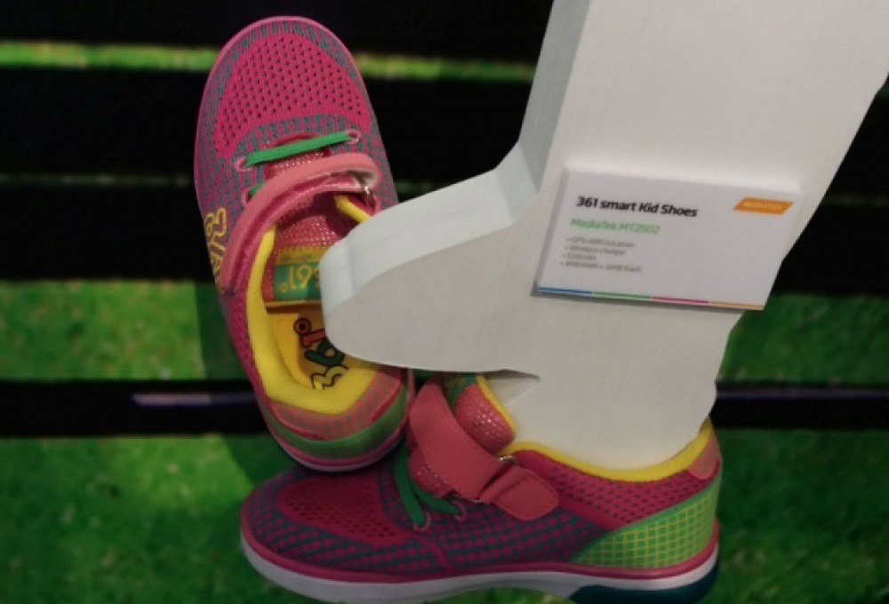 Smart shoes: MediaTek Labs help track your kids