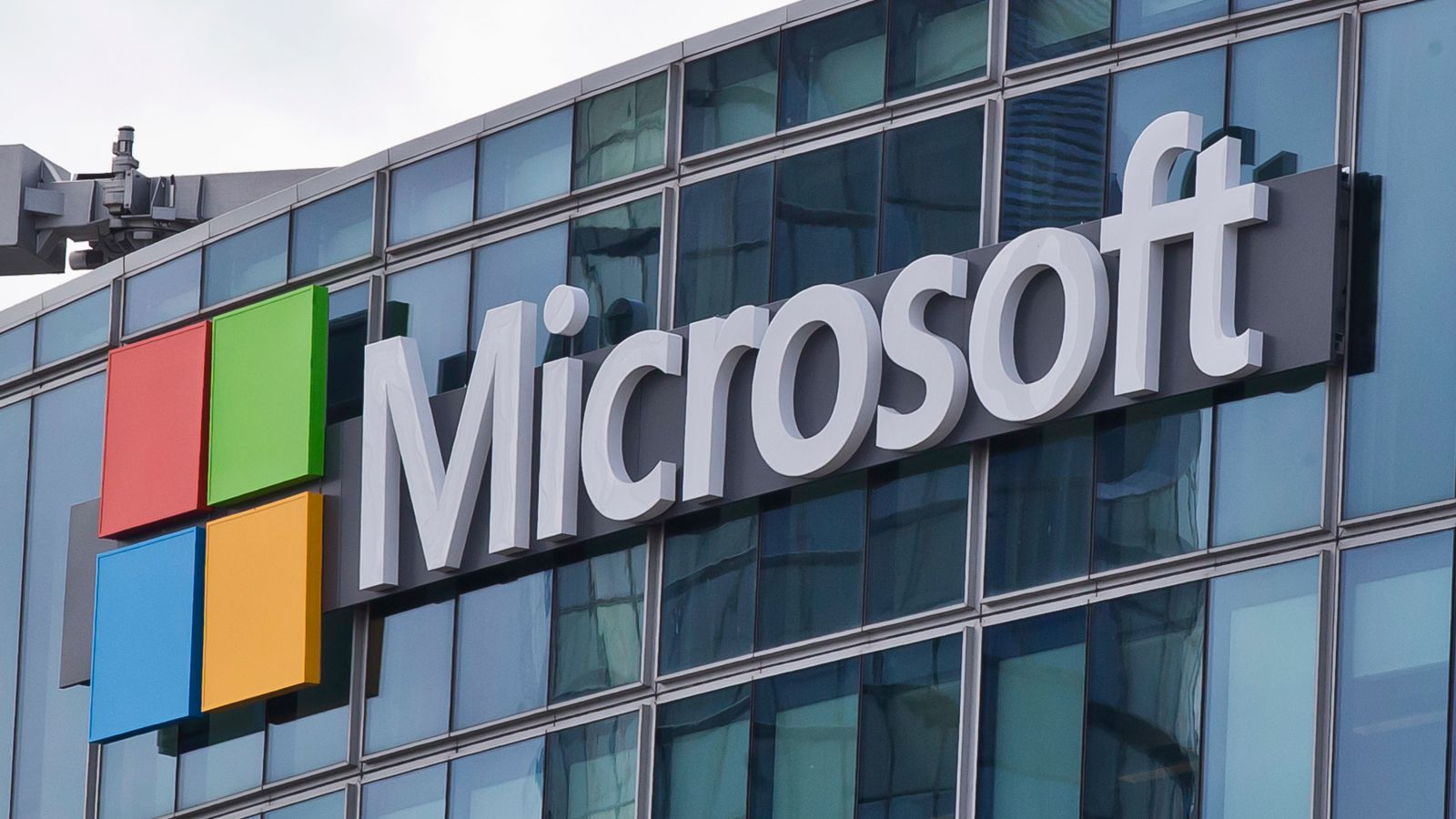 Microsoft opened its first "Internet of Things" laboratory in Europe