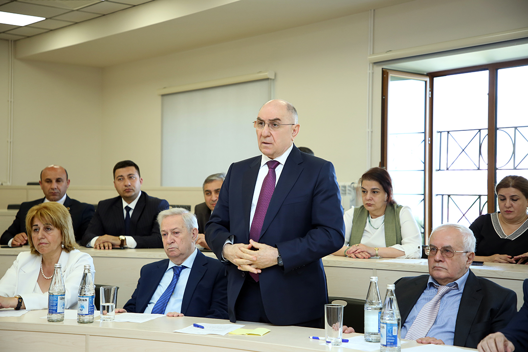 Akademik Rasim Əliquliyev Qarabağ Universitetində ustad dərsi keçib,