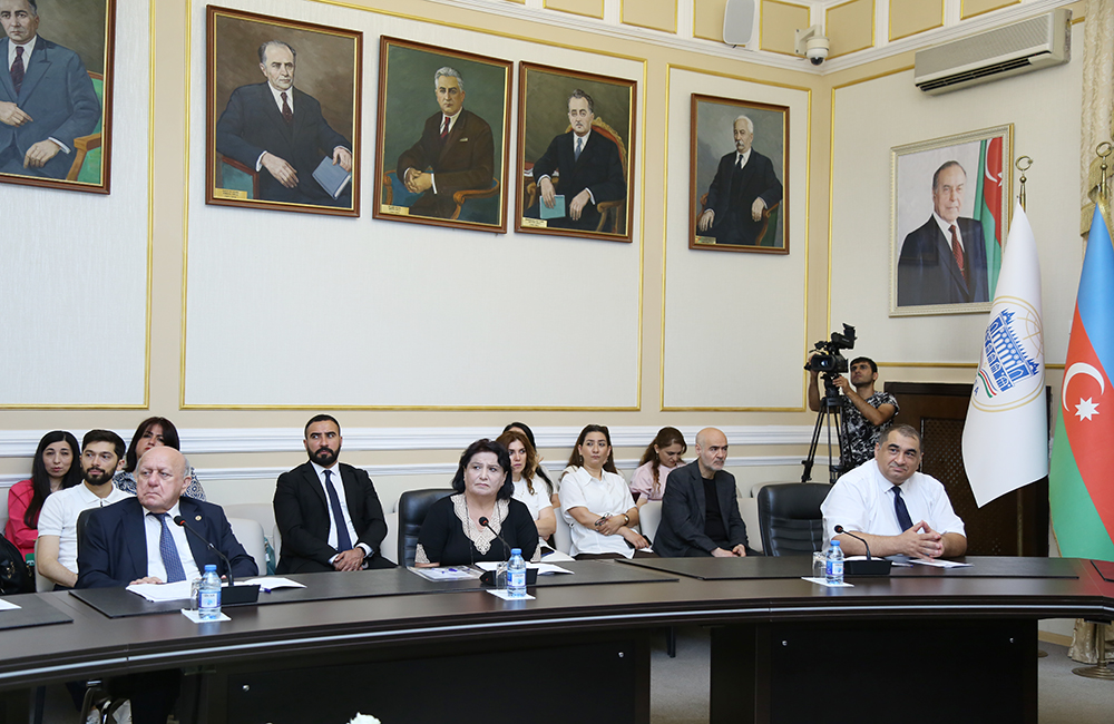 AMEA-da “Rəqəmsal Türkologiya” mövzusunda panel iclas təşkil edilib,