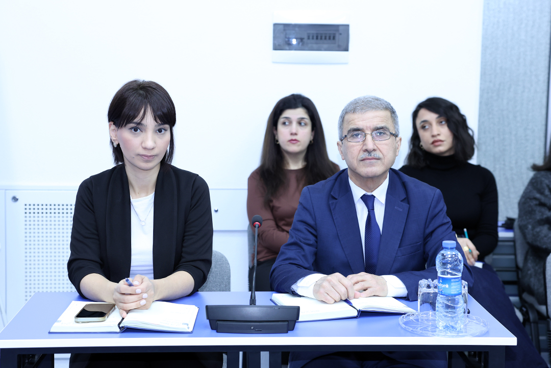 İnformasiya Texnologiyaları İnstitutunda “Süni intellekt savadlılığı” mövzusunda təlim keçirilib,