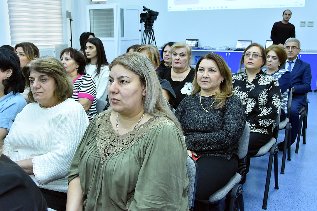 Uşaqların İnternet mühitində informasiya təhlükəsizliyinin təmin olunmasına dair dissertasiya işi müdafiə olundu,