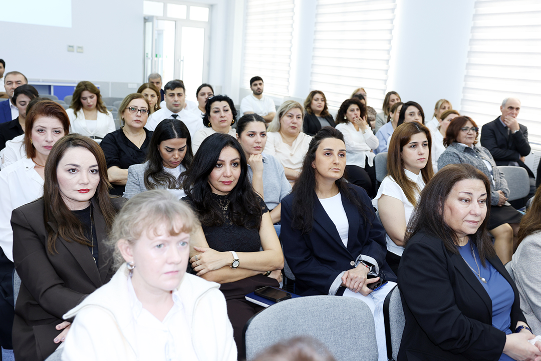 Dünyaşöhrətli alim Erol Qelenbe İnformasiya Texnologiyaları İnstitutunun elmi seminarında məruzə edib,