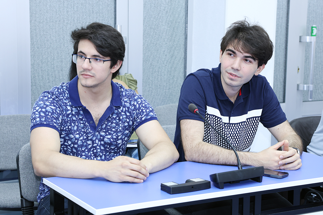 Moskva Dövlət Universitetinin Bakı filialının tələbələri institutda istehsalat təcrübəsi keçəcəklər,