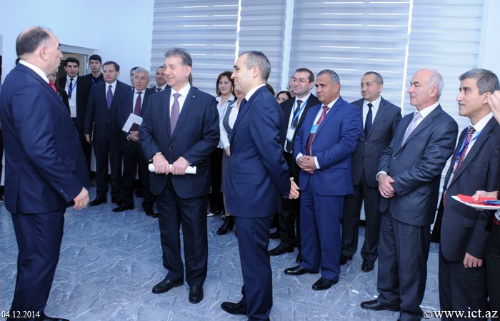 ,The opening ceremony of the Center for E-library and the Research Center of the Institute of Information Technology