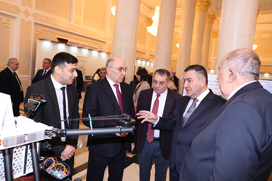 ETN İnformasiya Texnologiyaları İnstitutu elmi nailiyyətlər sərgisində iştirak edib,