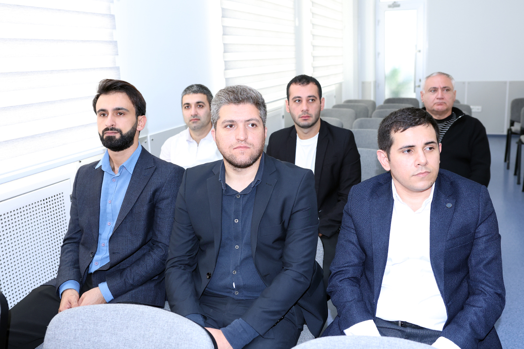 Dünyaşöhrətli alim Erol Qelenbe İnformasiya Texnologiyaları İnstitutunun elmi seminarında məruzə edib,
