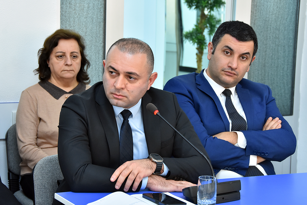 Çikaqo Universitetinin professoru ilə rəqəmsal tibb problemləri müzakirə olunub,