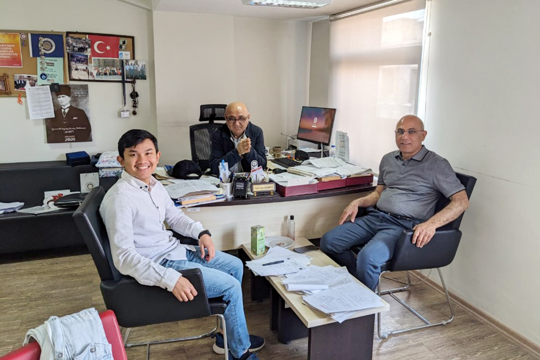 AMEA-nın müxbir üzvü Ramiz Alıquliyev Ankara Universitetində elmi ezamiyyətdə olub,