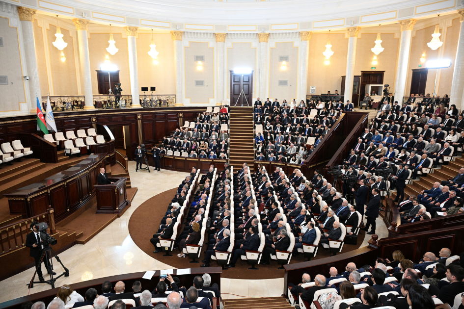 Prezident İlham Əliyev Azərbaycan Milli Elmlər Akademiyasının 80 illik yubiley yığıncağında çıxış edib,