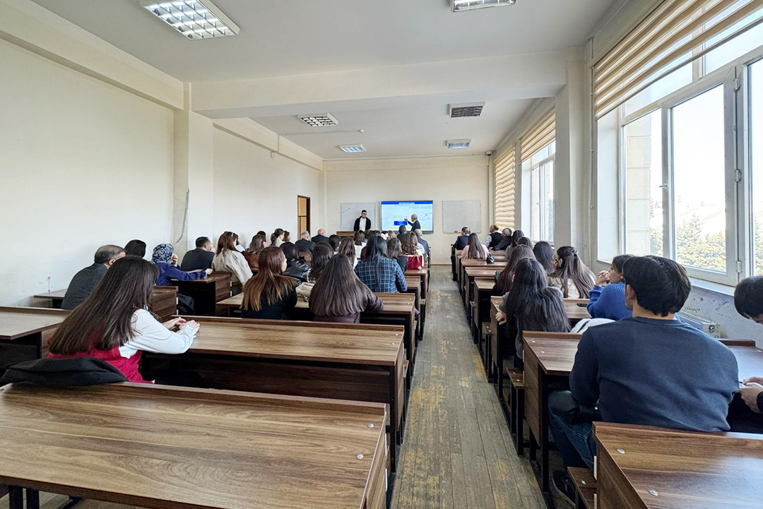 AMEA-nın muxbir üzvü Ramiz Alıquliyev Bakı Dövlət Universitetində ustad dərsi keçib,