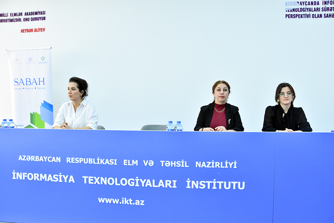 Akademik Rasim Əliquliyev SABAH tələbələrinə ustad dərsi keçib,