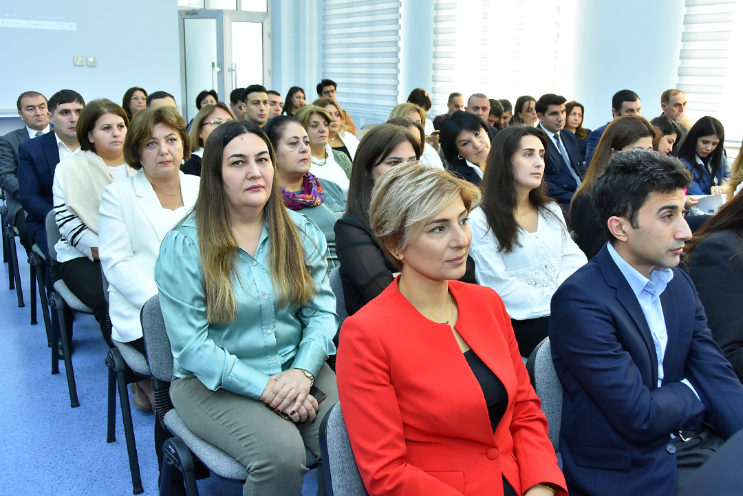 “Yaşıl və rəqəmsal transformasiyalar: qarşılıqlı təsirləri, pozitiv və neqativ aspektləri” mövzusunda respublika elmi-praktiki konfransı keçirildi,