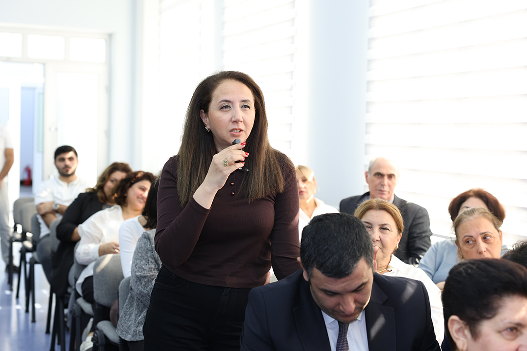 Dünyaşöhrətli alim Erol Qelenbe İnformasiya Texnologiyaları İnstitutunun elmi seminarında məruzə edib,