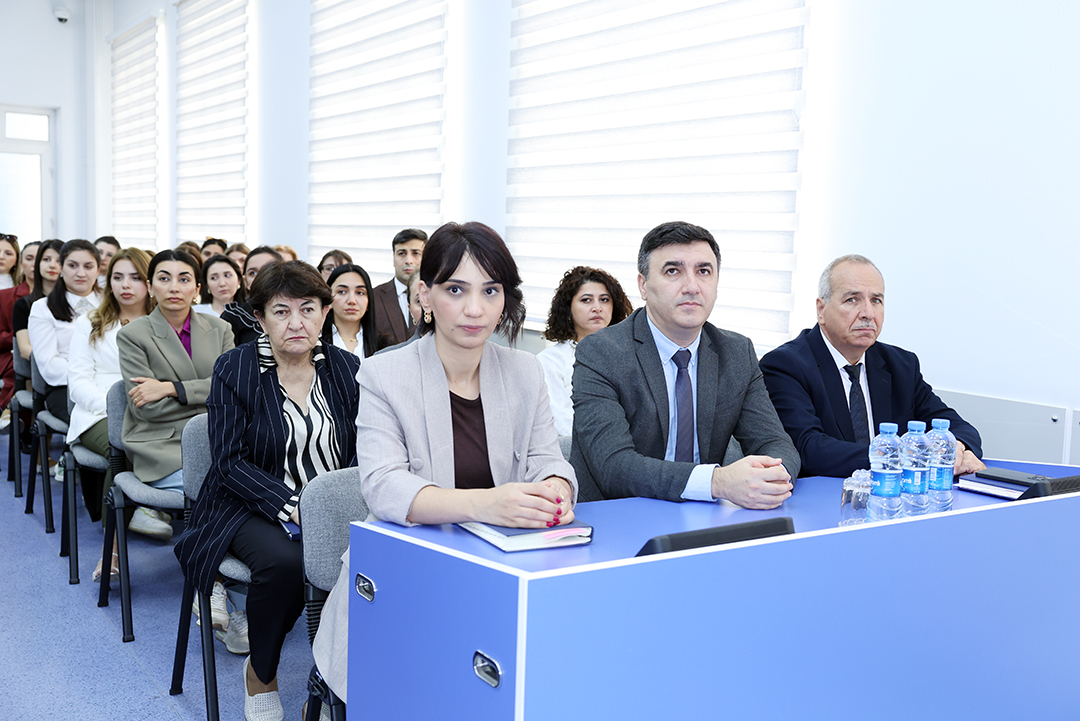 İnformasiya Texnologiyaları İnstitutunda beynəlxalq elmi bazalardan səmərəli istifadə məsələlərinə həsr olunmuş təlim keçirilib,