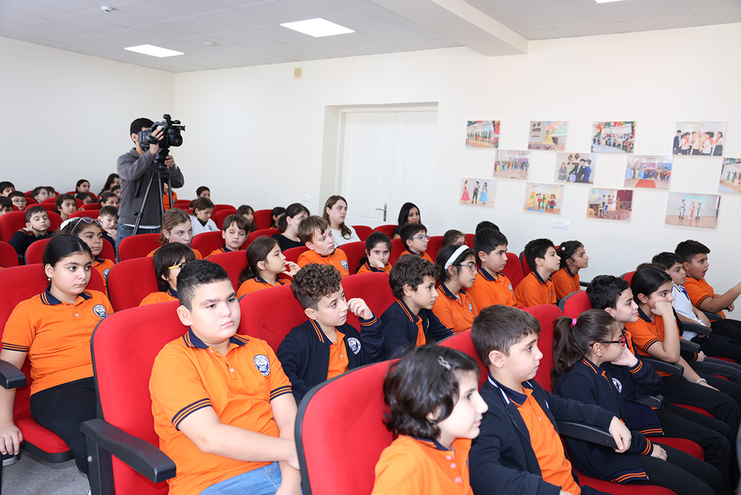 Bakı Beynəlxalq Təhsil Kompleksində süni intellekt və kibertəhlükəsizlik mövzusunda görüş təşkil olunub,