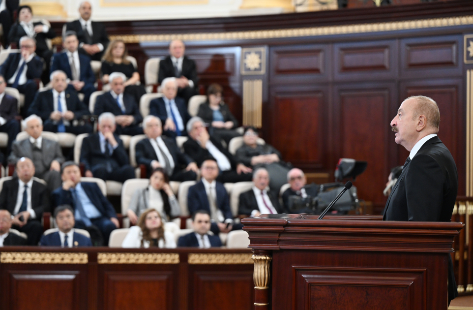 Prezident İlham Əliyev Azərbaycan Milli Elmlər Akademiyasının 80 illik yubiley yığıncağında çıxış edib,