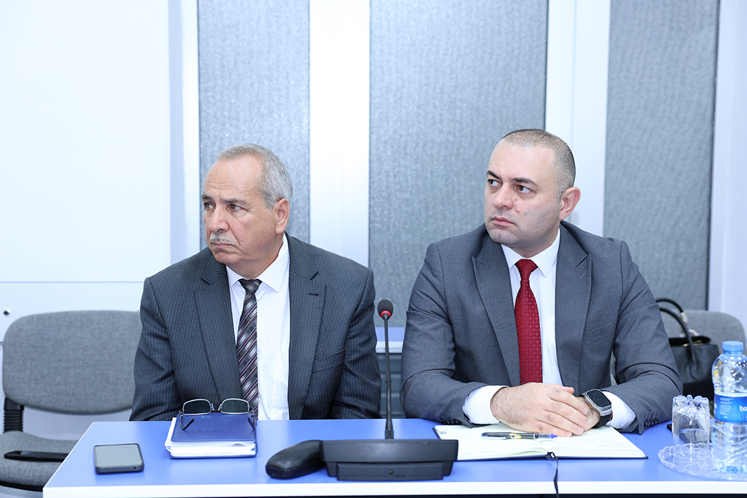 İnformasiya Texnologiyaları İnstitutu Bakı Oksford Məktəbinin şagirdlərinə hamilik edir,