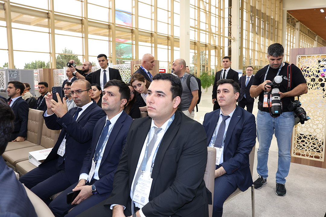 İnformasiya Texnologiyaları İnstitutunun əməkdaşları  “ADEX 2026” Beynəlxalq Müdafiə Sərgisində iştirak ediblər,