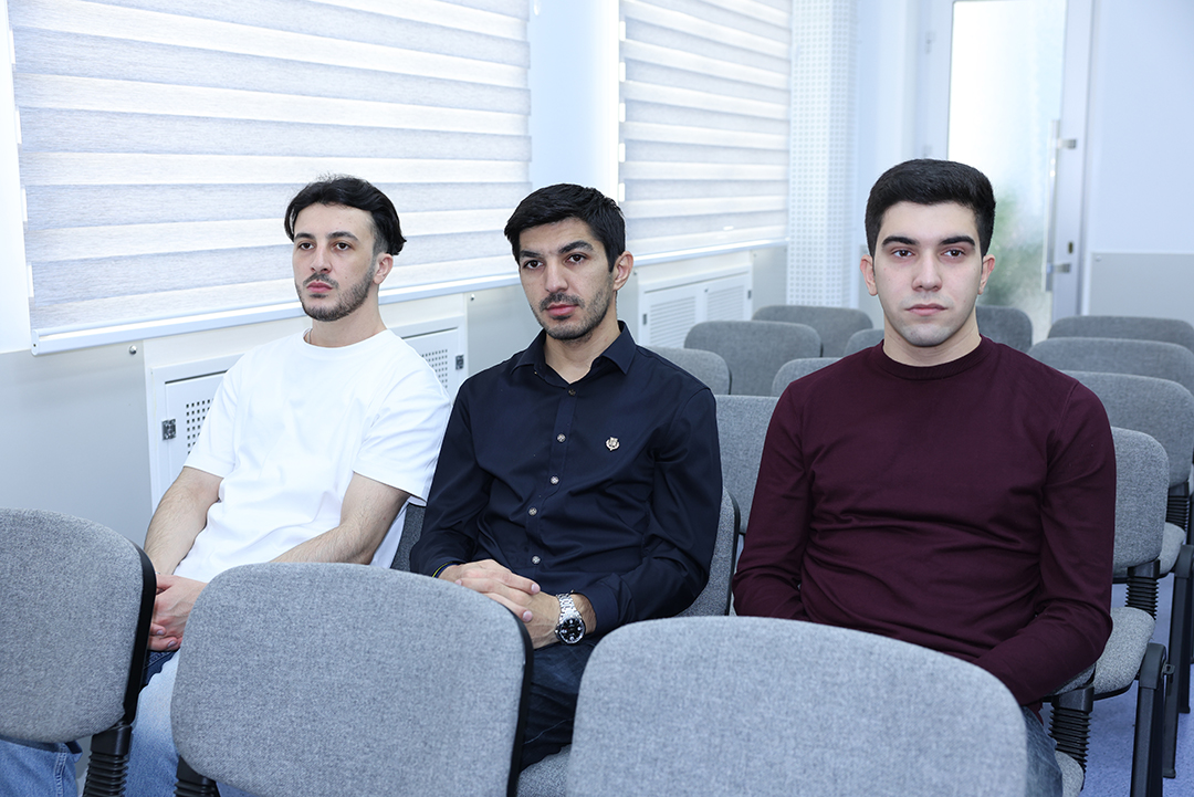İnformasiya Texnologiyaları İnstitutunda beynəlxalq elmi bazalardan səmərəli istifadə məsələlərinə həsr olunmuş təlim keçirilib,