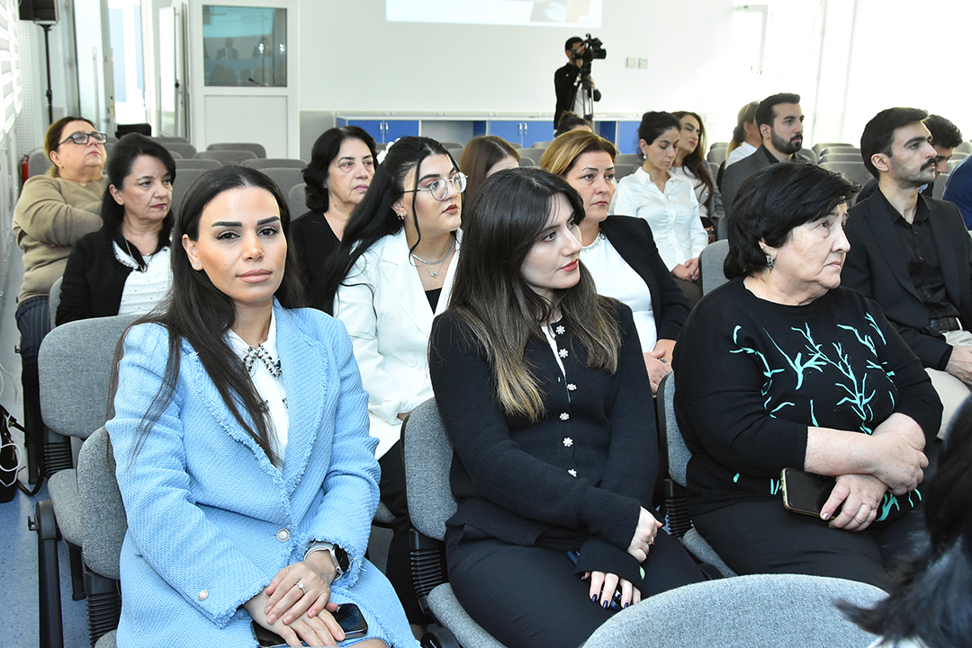 “Yaşıl və rəqəmsal transformasiyalar: qarşılıqlı təsirləri, pozitiv və neqativ aspektləri” konfransı seksiya iclasları ilə davam edib,