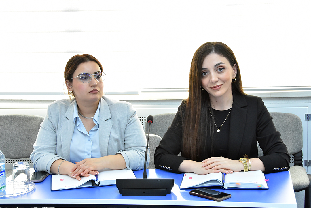 Çikaqo Universitetinin professoru ilə rəqəmsal tibb problemləri müzakirə olunub,