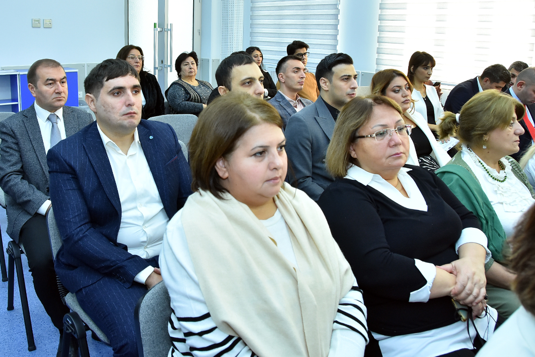 “Yaşıl və rəqəmsal transformasiyalar: qarşılıqlı təsirləri, pozitiv və neqativ aspektləri” mövzusunda respublika elmi-praktiki konfransı keçirildi,