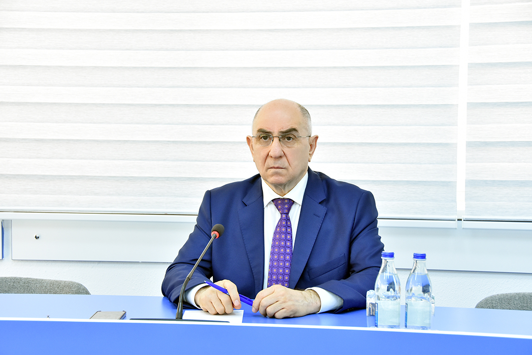 Rəqəmsal dövlətin kibersuverenliyinə dair elmi-tədqiqat layihəsinin icra vəziyyəti müzakirə edilib,