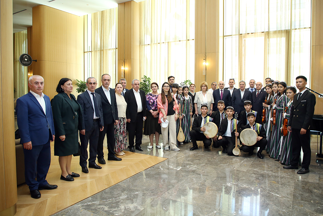 Akademik Rasim Əliquliyev Qarabağ Universitetində ustad dərsi keçib,