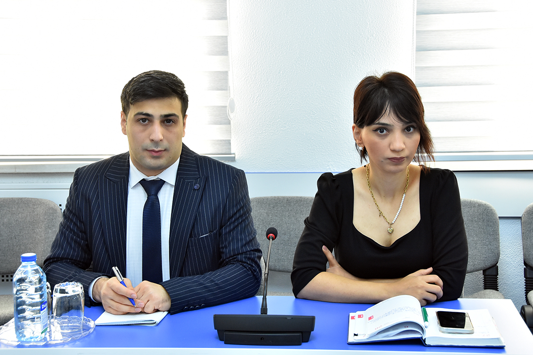 Çikaqo Universitetinin professoru ilə rəqəmsal tibb problemləri müzakirə olunub,